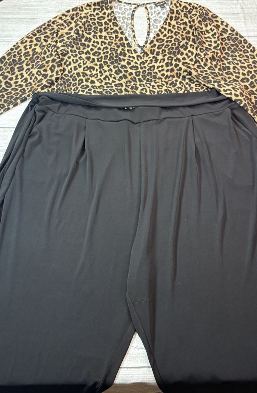 Torrid Studio Knit Leopard Print V-Neck Cropped Jumpsuit Size 4/4X